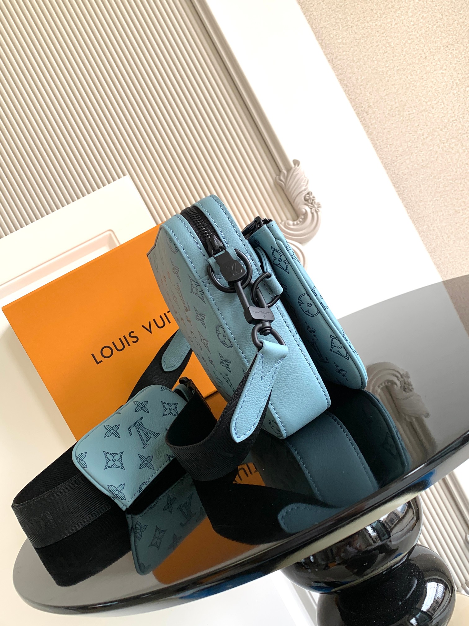 TOP Louis Vuitton LV Trio Messenger Bag 25x18.5x7cm - Blue