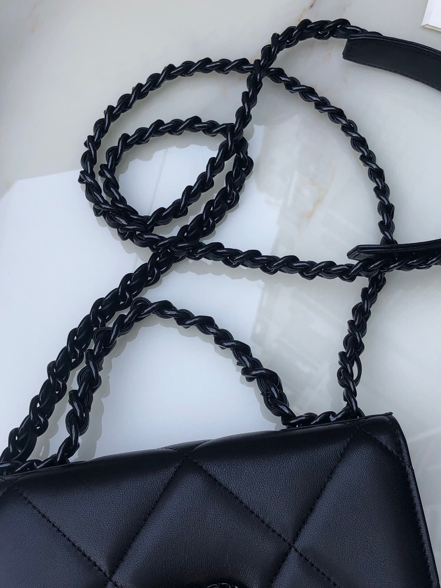 TOP CHANEL Calfskin 19 WOC Bags 19X11.5X7cm - Black/White