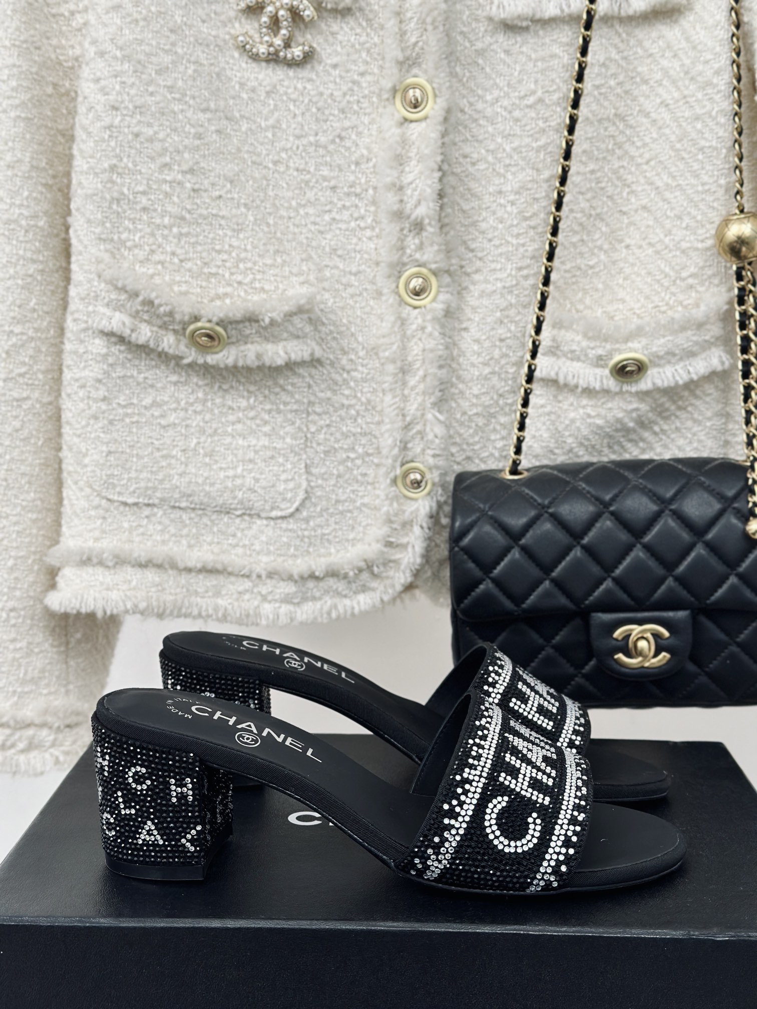 TOP CHANEL Classic Rhinestone Letter Slides 6cm - 2 Color