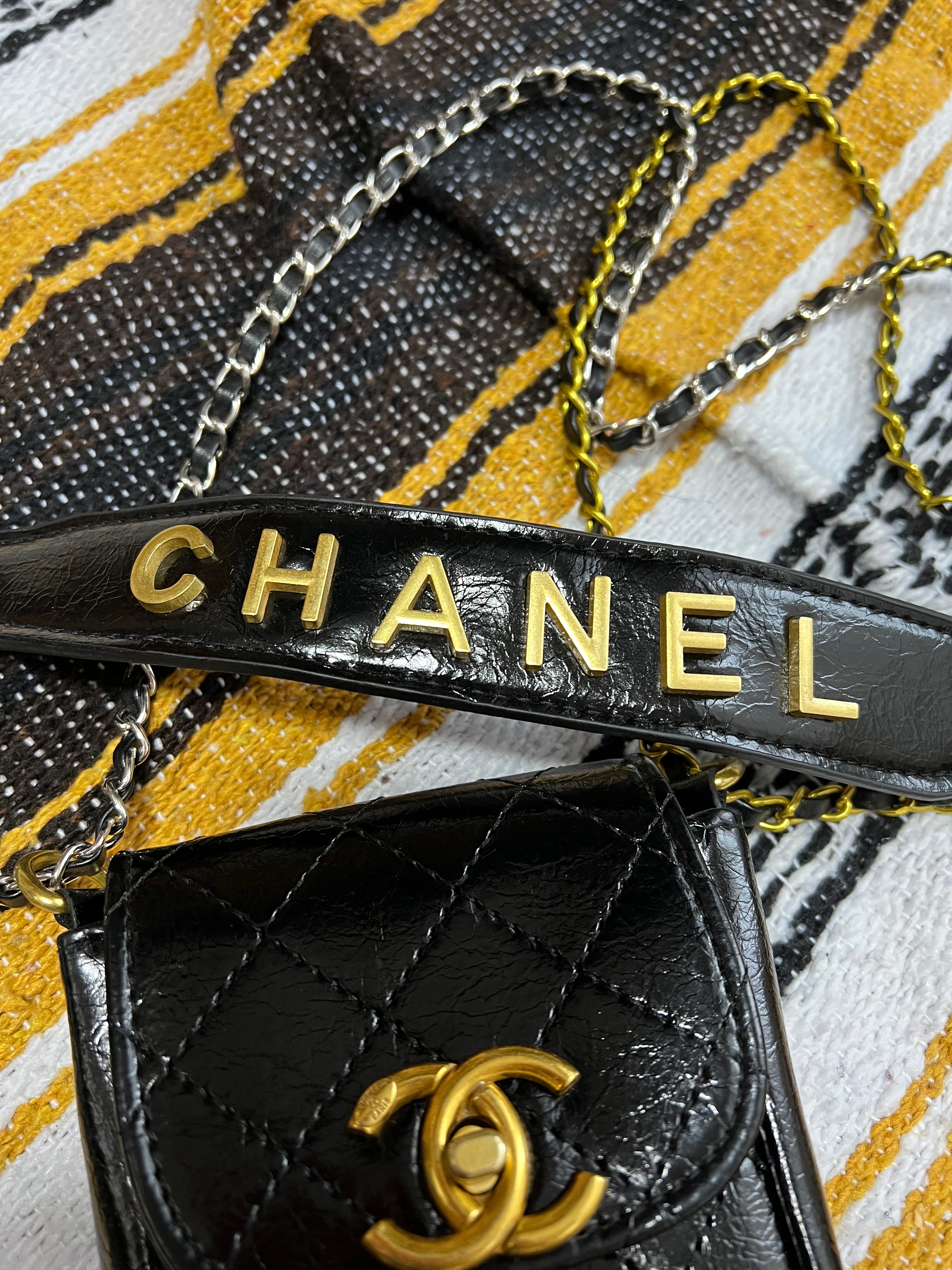 TOP CHANEL Phone Box Bag - Black