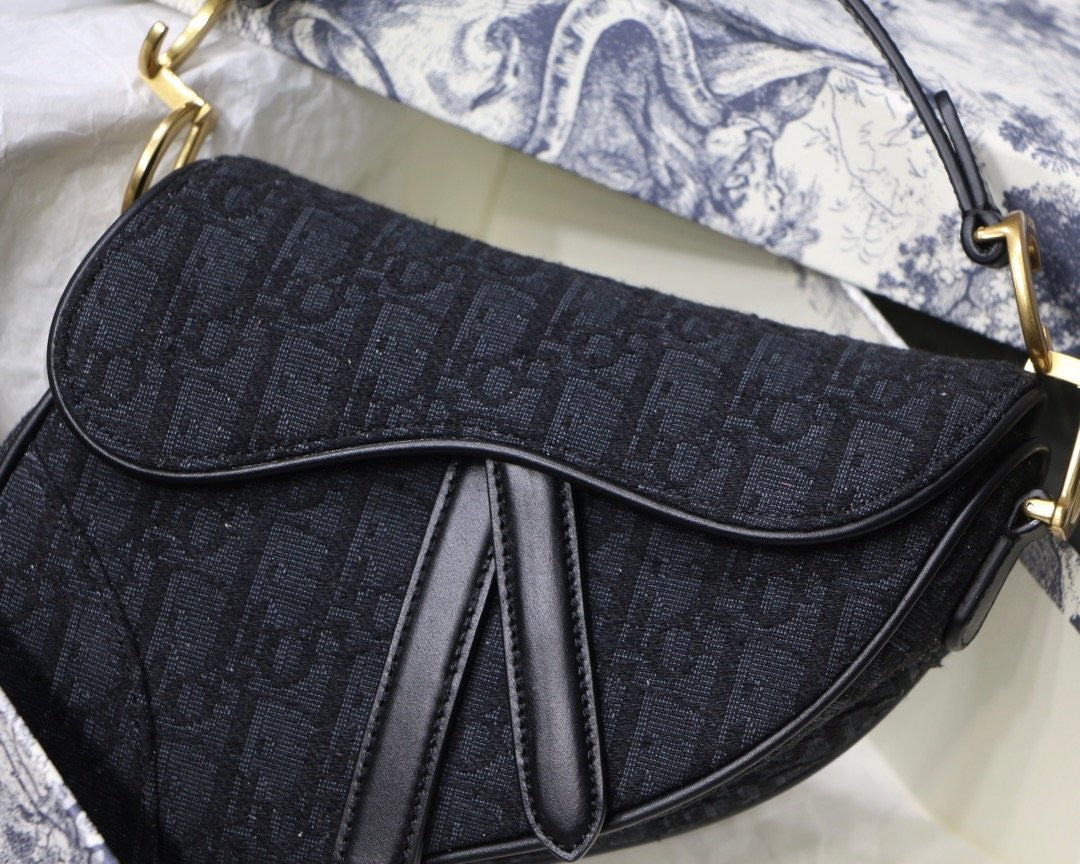 TOP Christian Dior Saddle Bag Black  Oblique Jacquard
