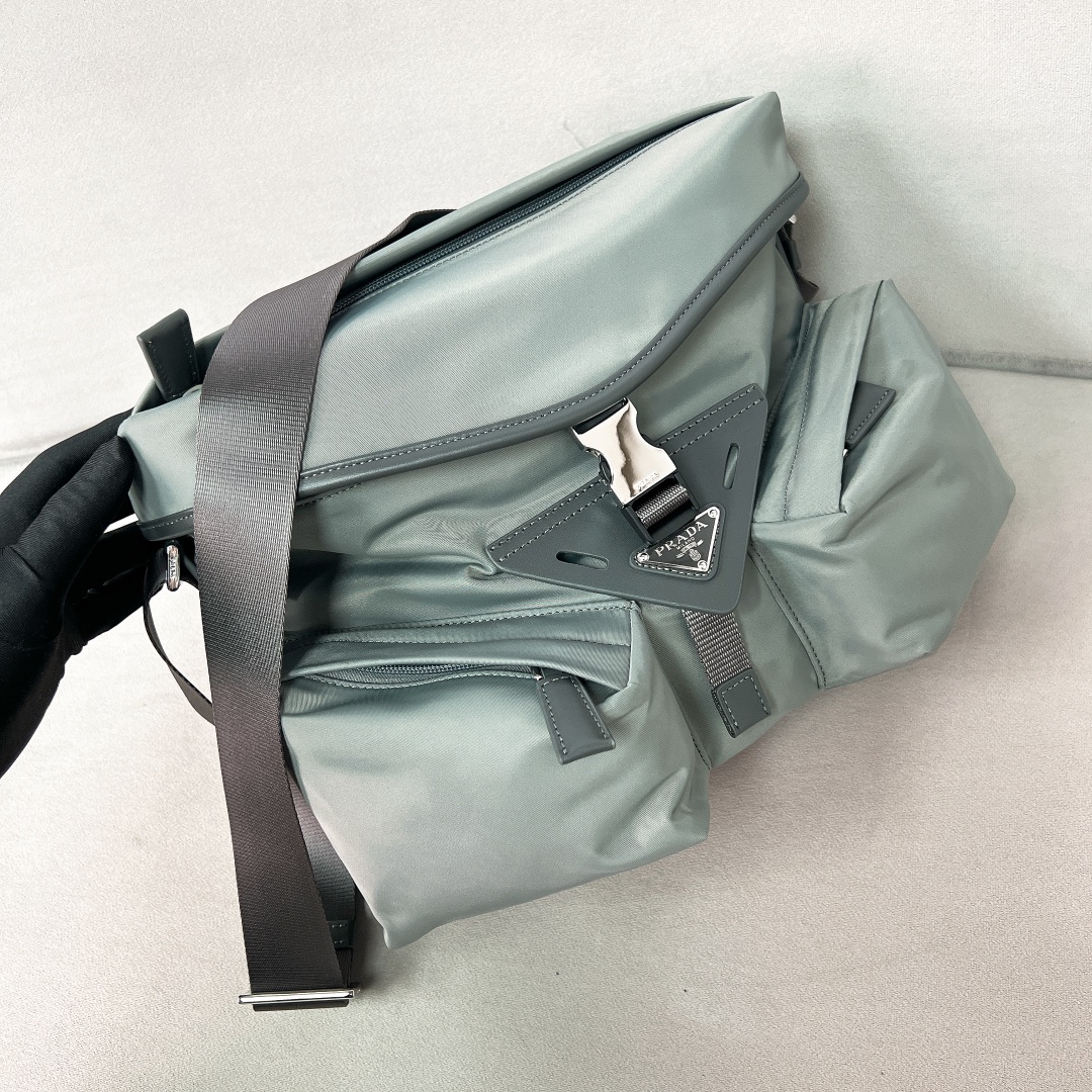 TOP PRADA Nylon Shoulder Bag 29x23x15cm - 2 Colour