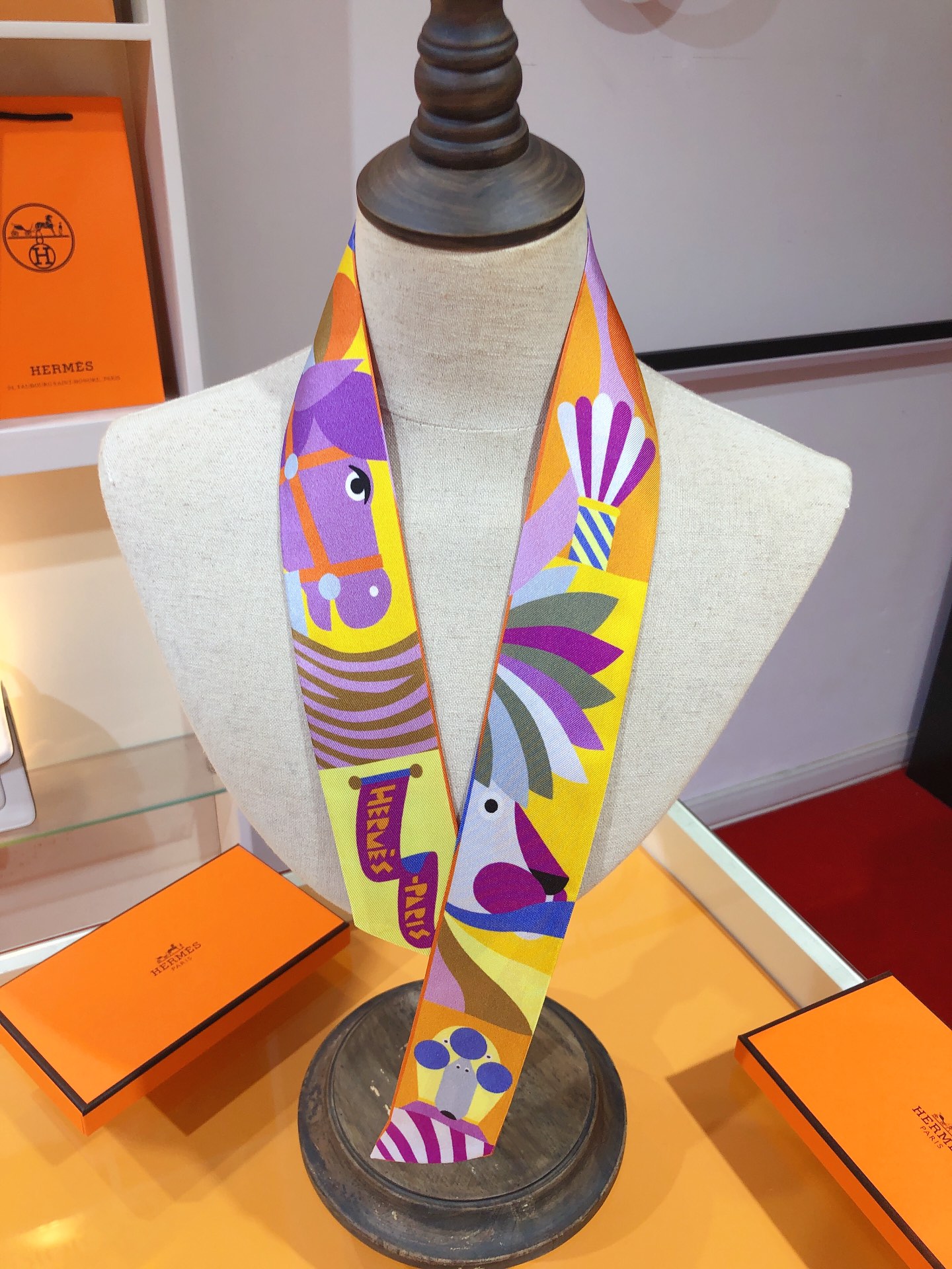 TOP HERMES Grand Parade Twilly Scarf 86 x 5 cm - 4 Colours