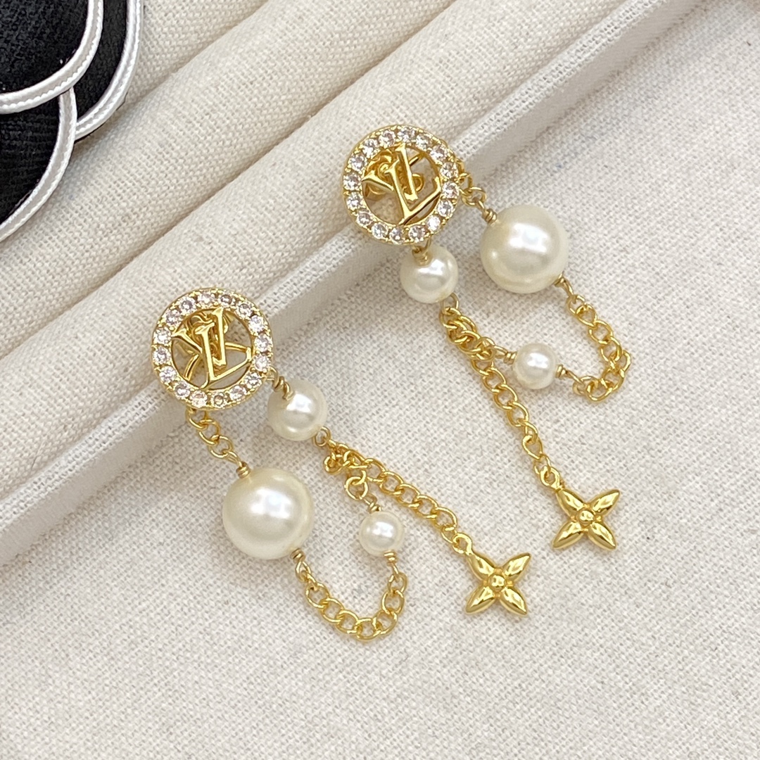 TOP Louis Vuitton LV Earrings - 3 Color