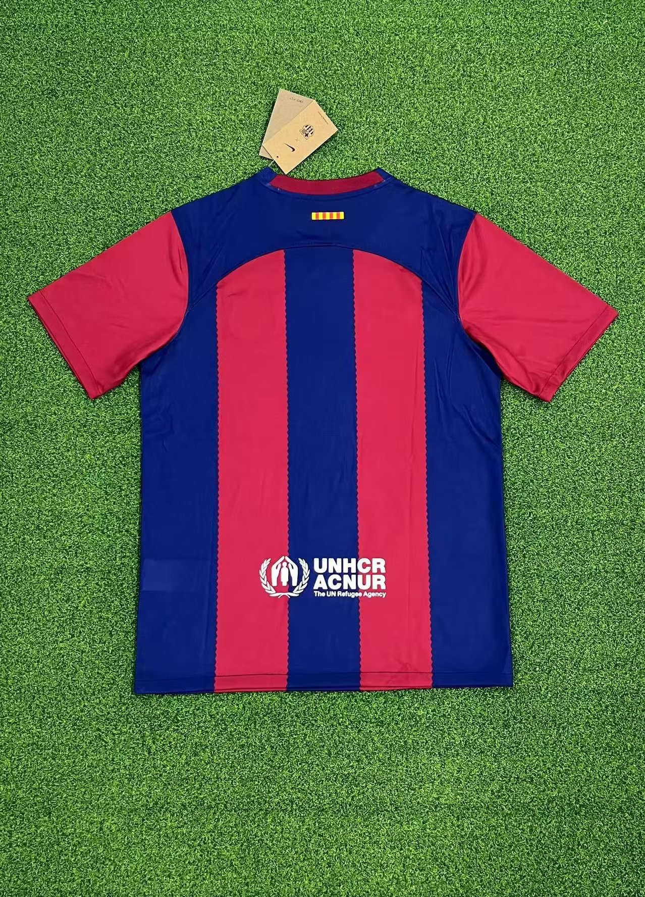 2425  Barcelona Home   jersey.Player embroidery version