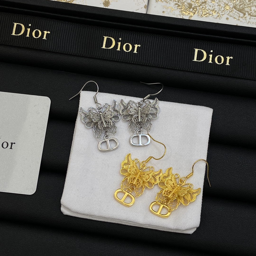 TOP Christian Dior Butterfly Earrings - 2 Color