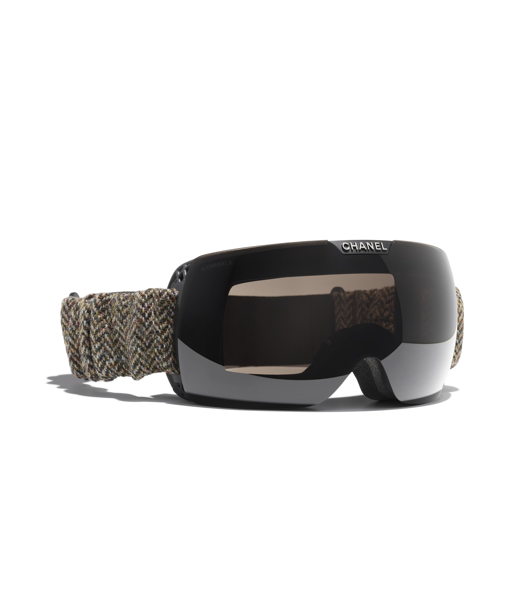 CHANEL Shield Sunglasses A71733X22004S