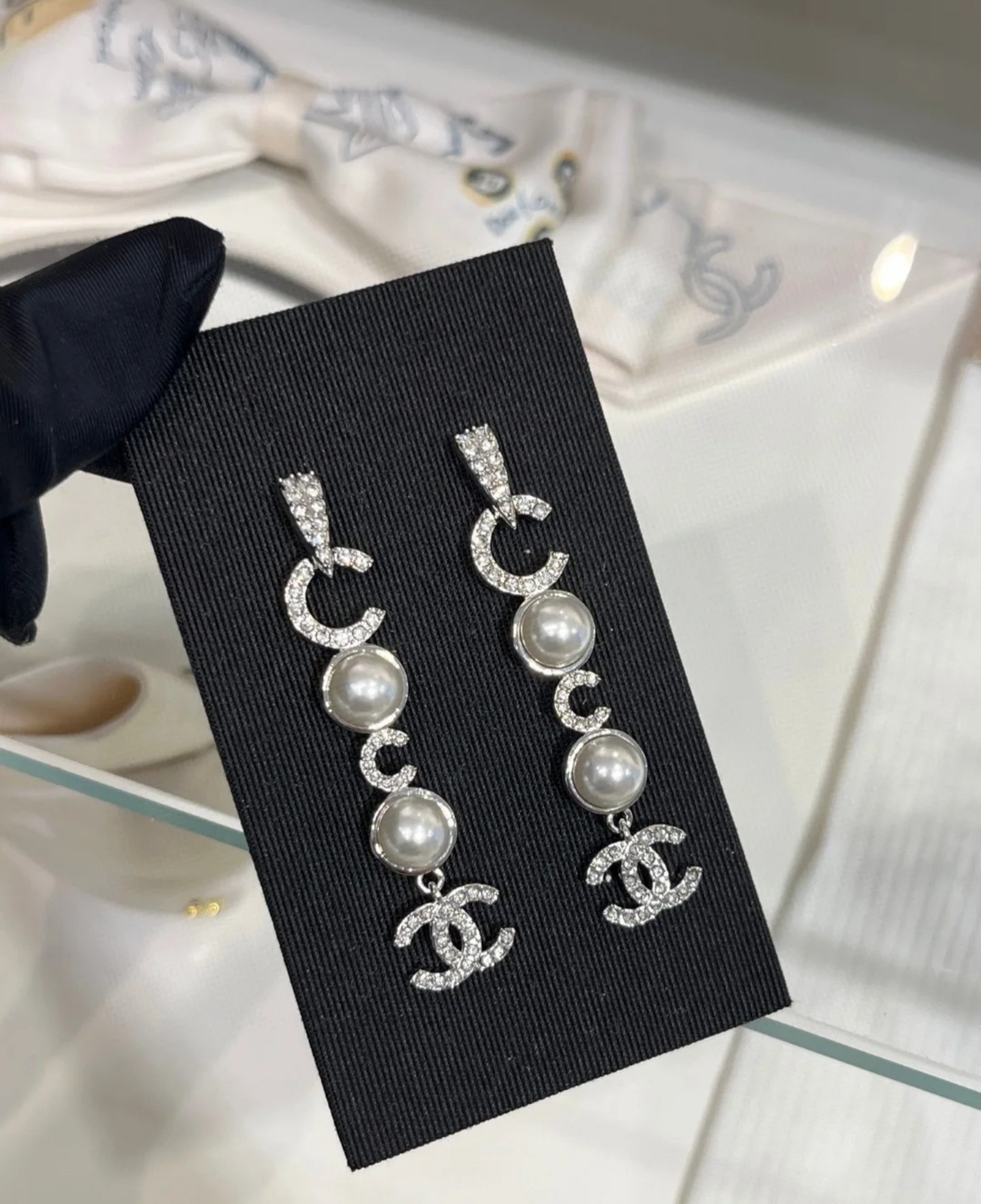 TOP CHANEL Earrings - Silver