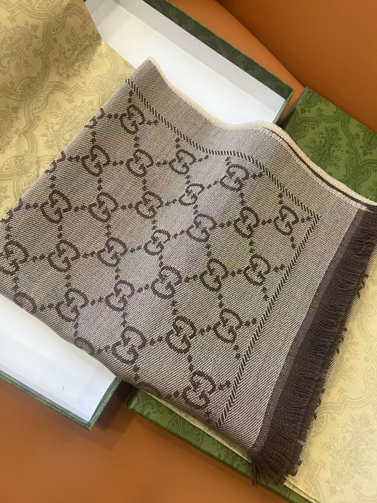 TOP GUCCI Cashmere Scarf  - Brown