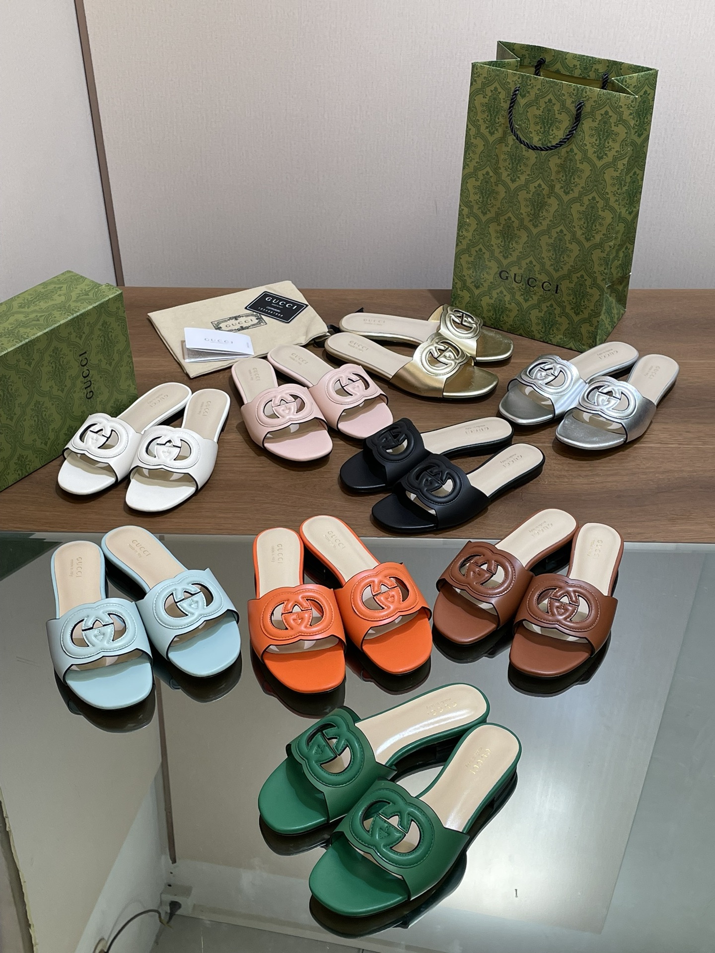 TOP GUCCI GG Hollow Flat Slippers - 9 Color