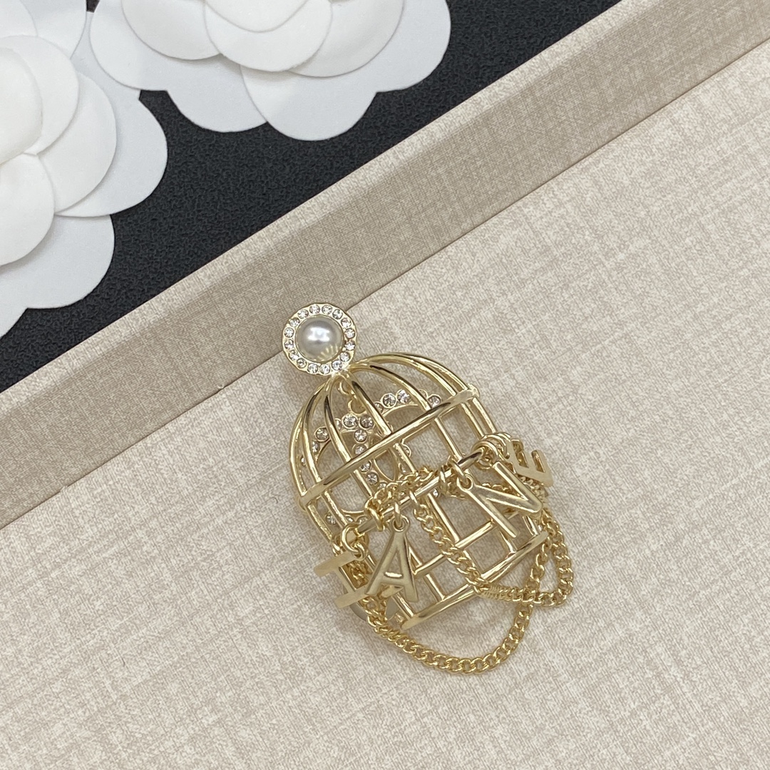 TOP CHANEL Cage Brooch - Gold