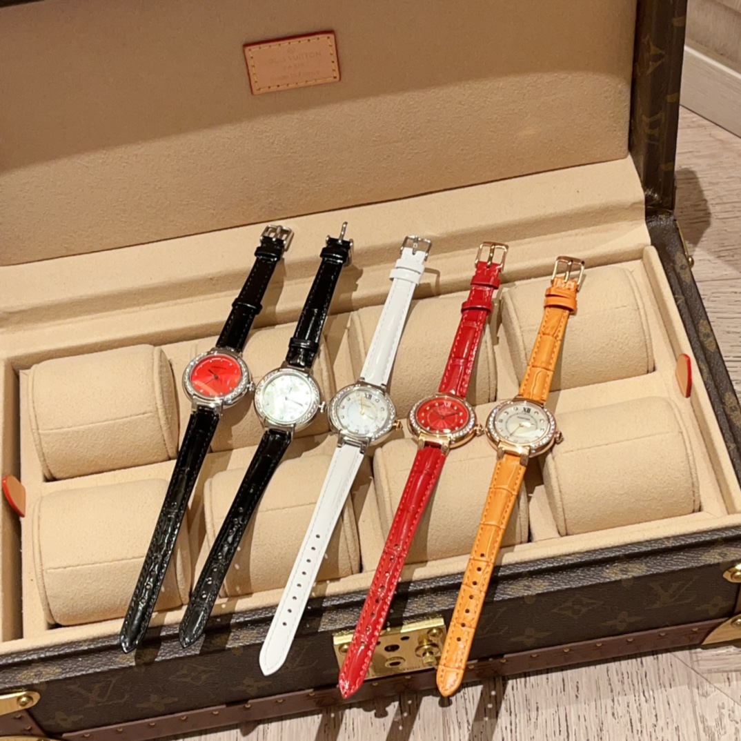 TOP Cartier Watch 30 mm -  5 Colors