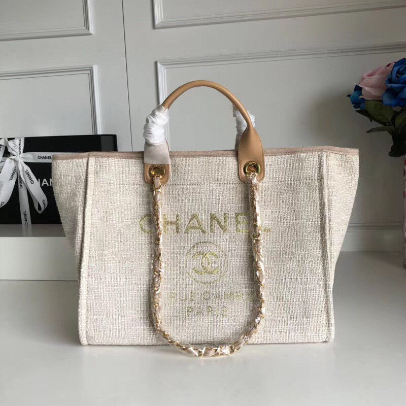 TOP CHANEL Deauville Top Handle Bag - Light Beige