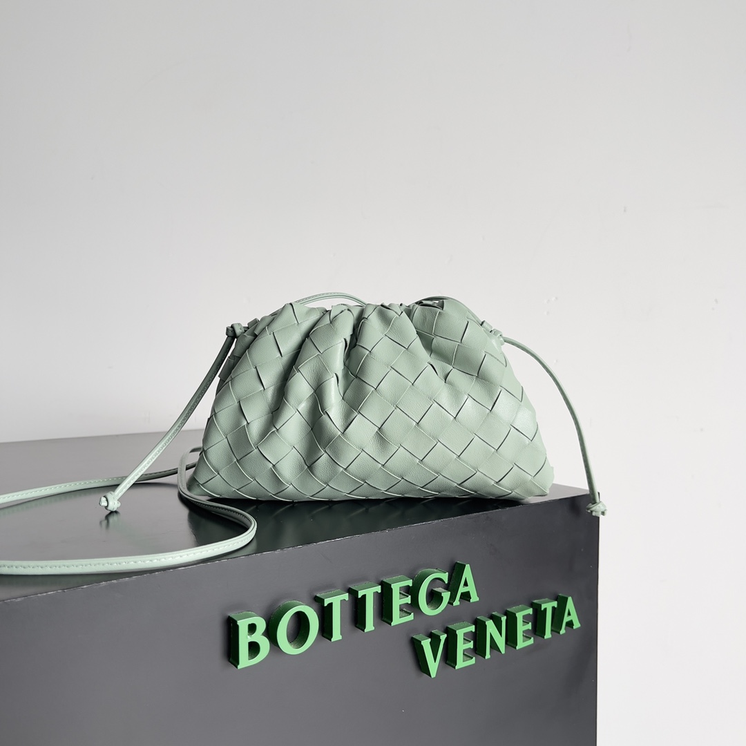 TOP Bottega Veneta BV Mini Pouch Bag - 2 Colour