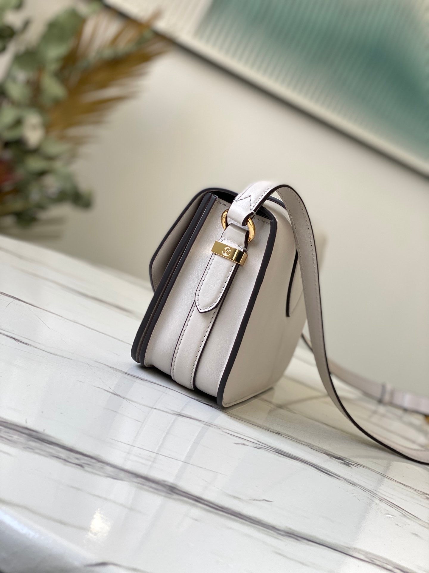 TOP Louis Vuitton LV Pont 9 Bag 23×15×8CM - White