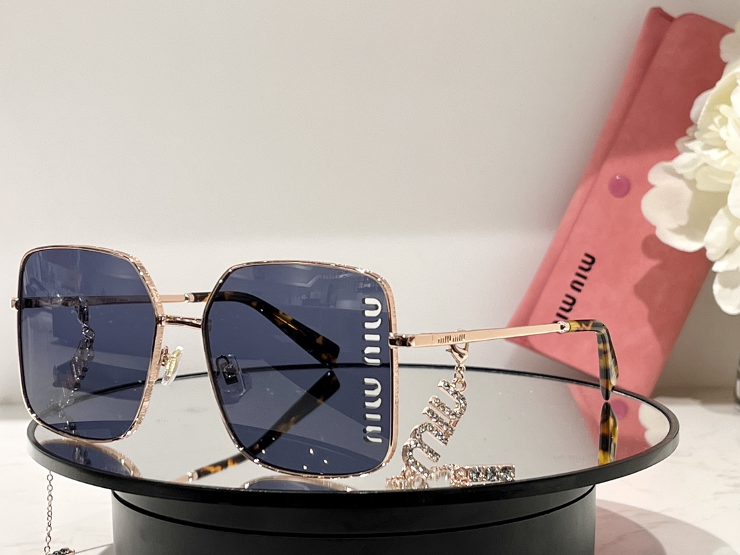 TOP Miu Miu Sunglasses with Chain - 8 Colors