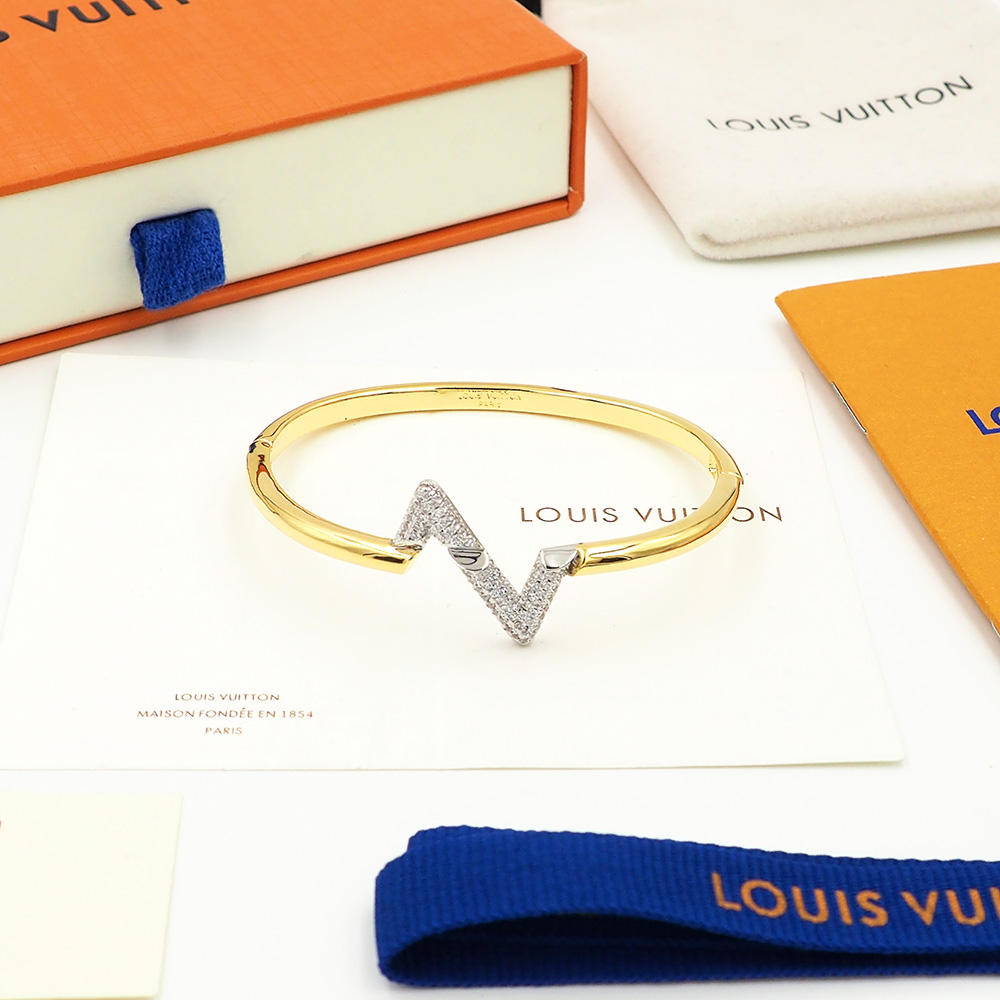 TOP Louis Vuitton LV Volt 18K Bracelet  - Gold