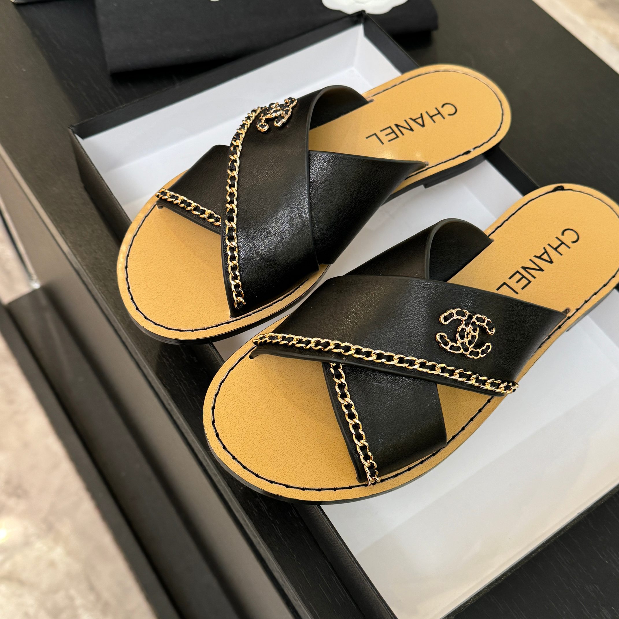 TOP CHANEL Flat Slippers - 4 Colors