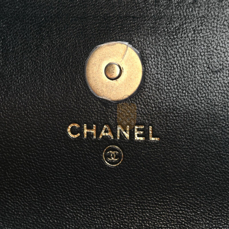 CHANEL LAMBSKIN QUILTED 19 FLAP PHONE HOLDER WITH CHAIN AP3067 B04852 94305 (17*10.5*3cm)