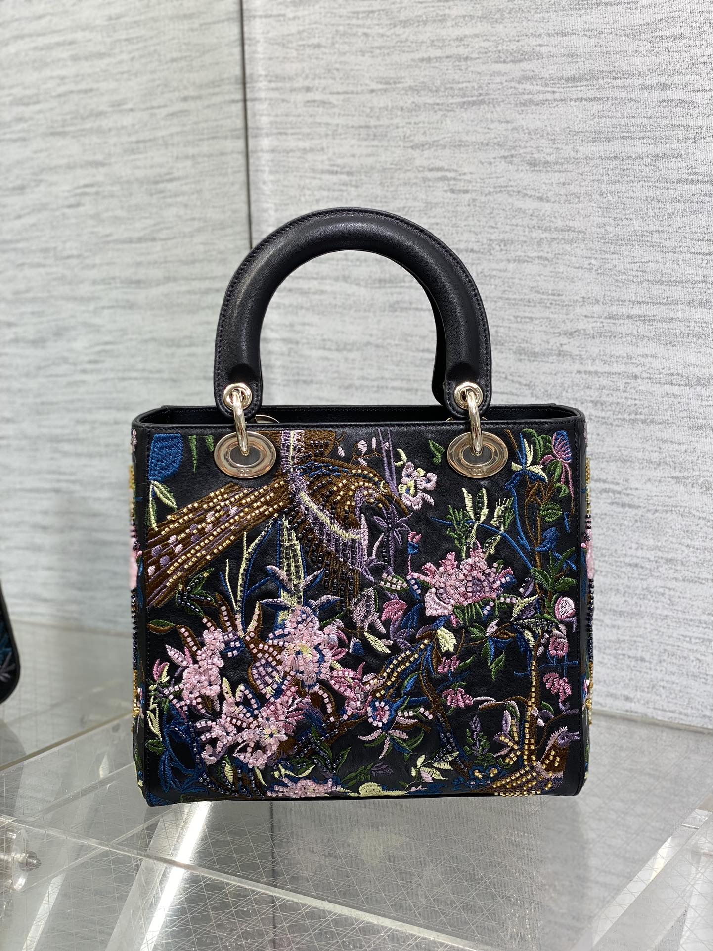 TOP Christian Dior Medium Lady Dior Bag 24x20x11cm Embroidered Flowers Beads
