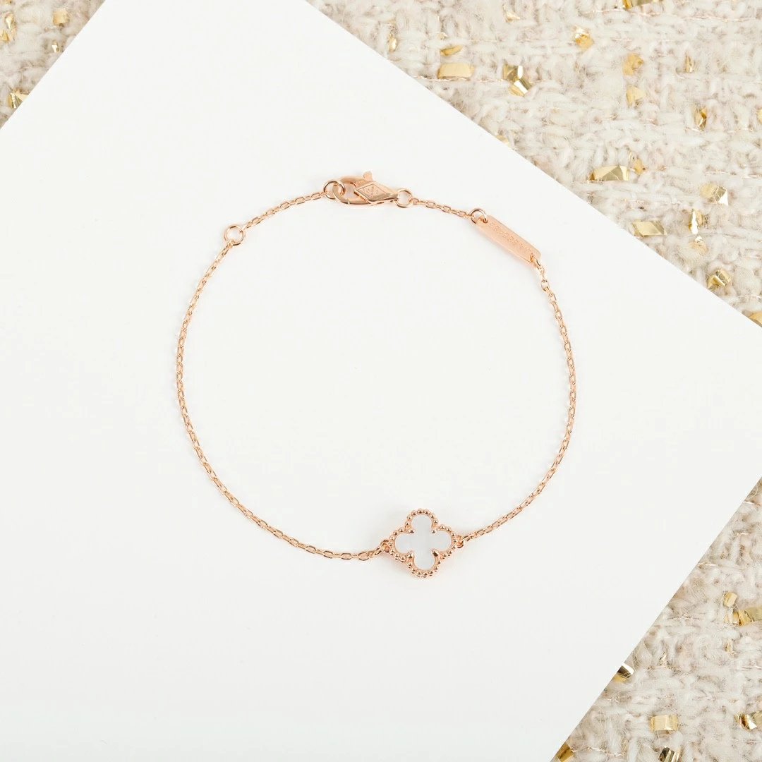 Van Cleef&Arpels VCA Single alhambra Bracelet