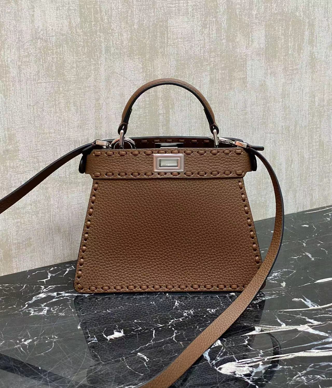 TOP FENDI Peekaboo  ISeeU Bag Small 20cm  -3 Colors