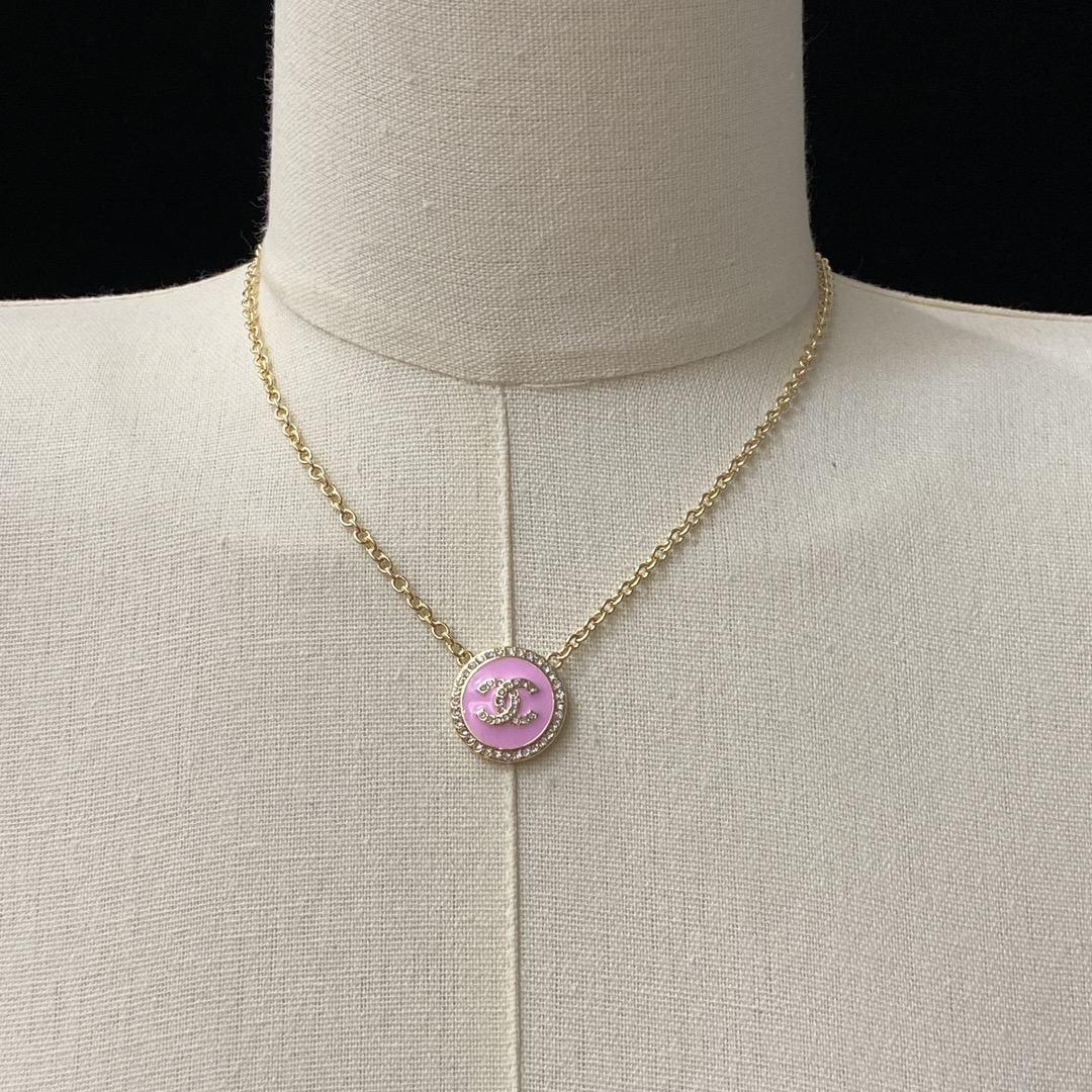 TOP CHANEL CC Necklace - Gold