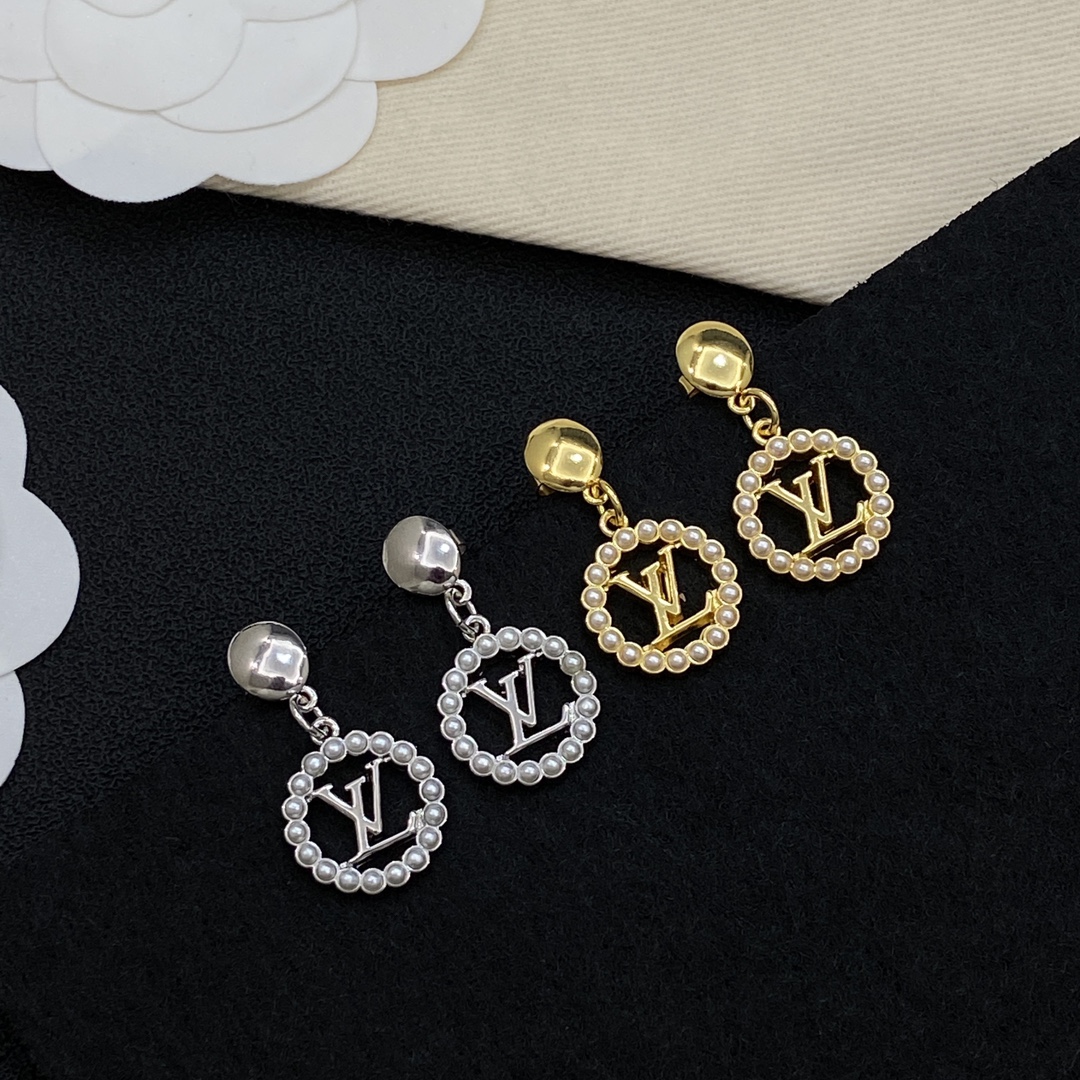 TOP Louis Vuitton LV Earrings - 2 Color