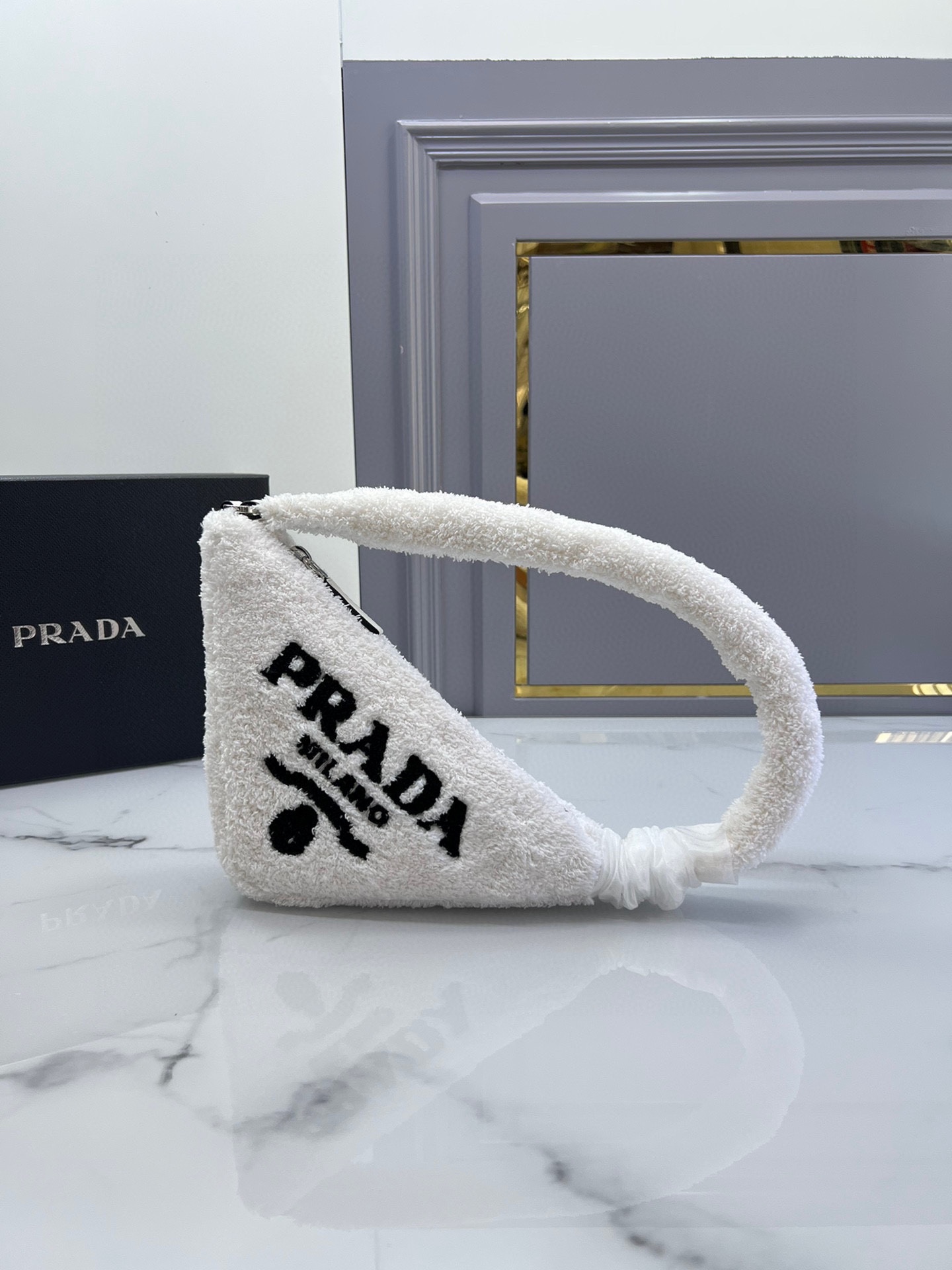 TOP PRADA Plush Triangle Bag 26x16x5cm - 2 Color