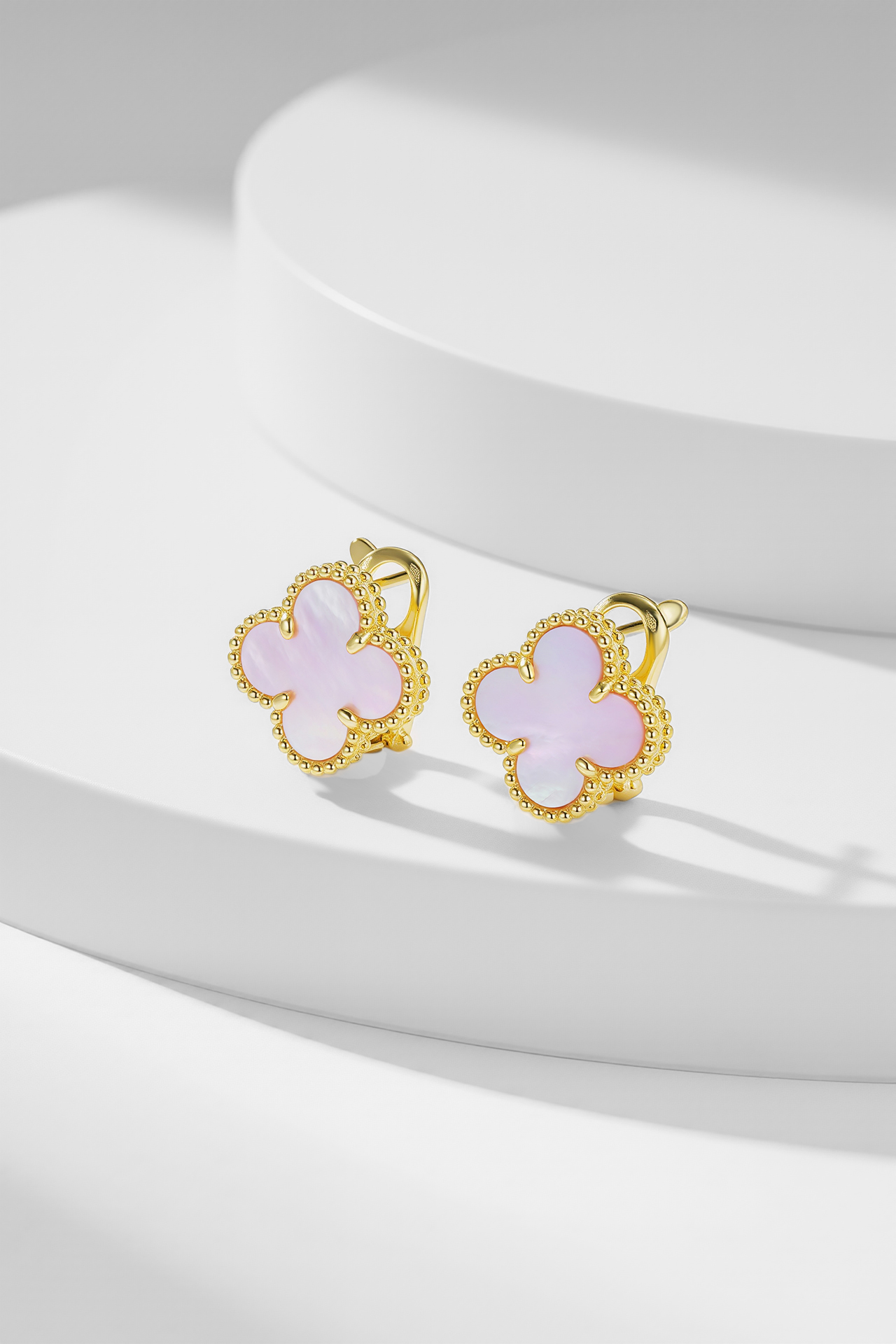 TOP Van Cleef & Arpels Earrings - Gold