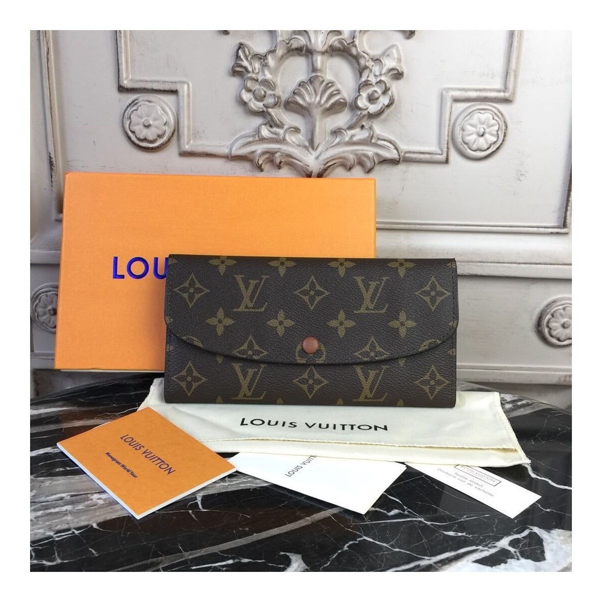 TOP Louis Vuitton LV Emilie Wallet Monogram Canvas