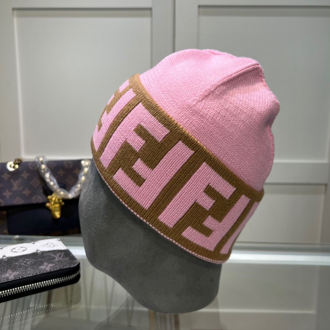 TOP FENDI FF Knitted Beanie Hat - 6 Color