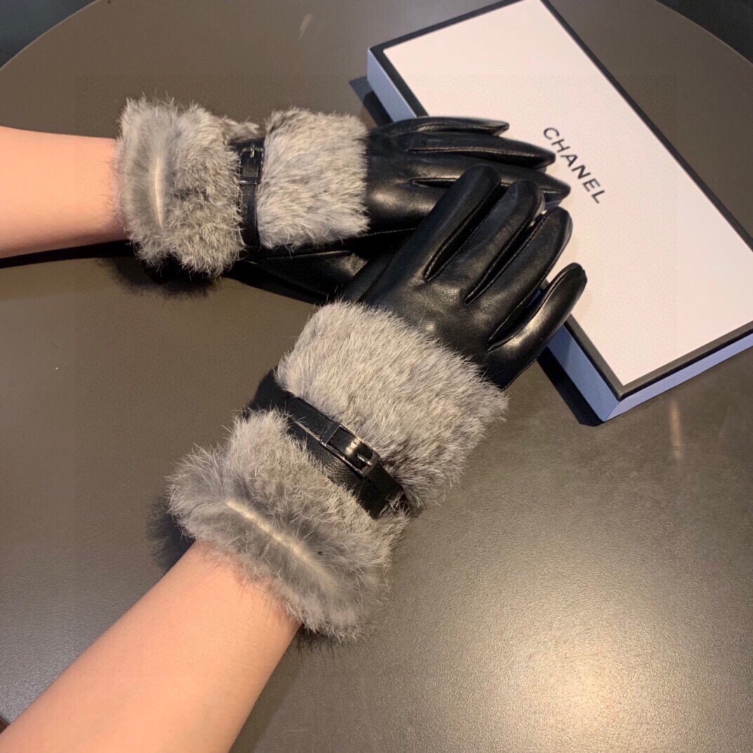 TOP CHANEL  Autumn and Winter Lazy Rabbit Hair Sheepskin Gloves - 2 Colors