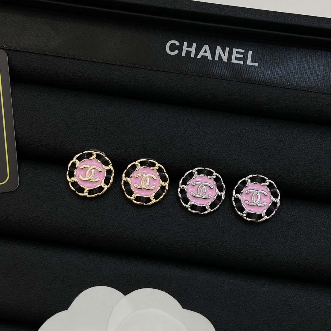 TOP CHANEL  CC Earrings-2 Colors