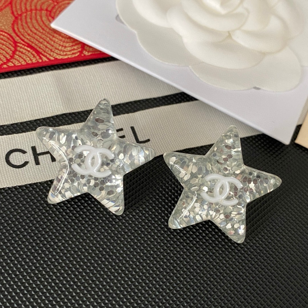 TOP CHANEL Earrings- Sliver