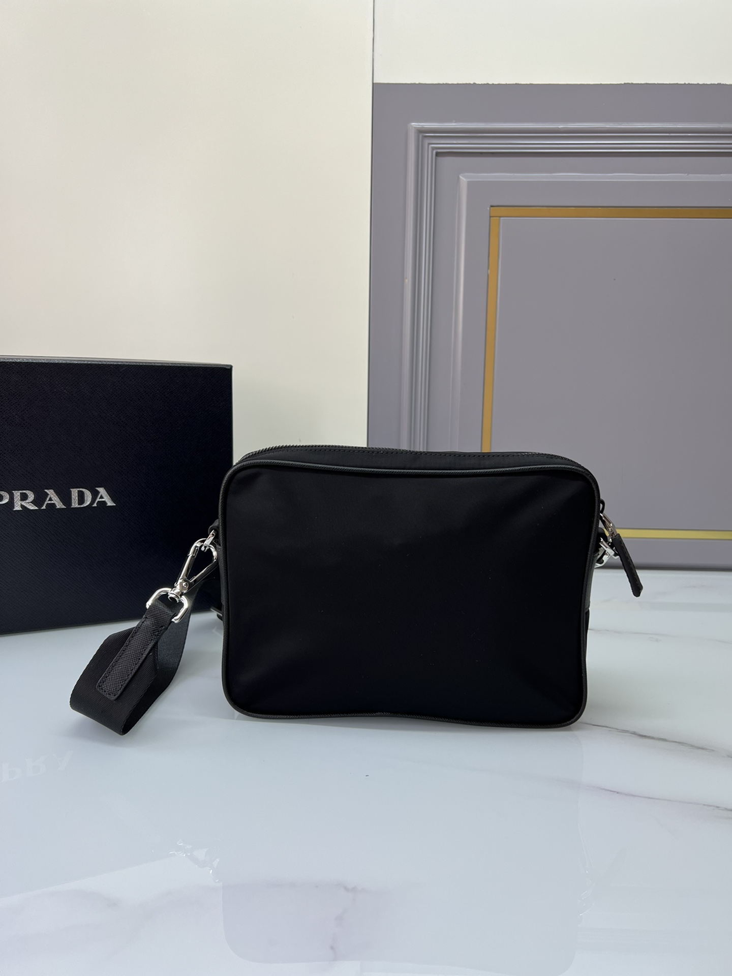TOP PRADA Messenger Bag Nylon 22x16x5cm - Black