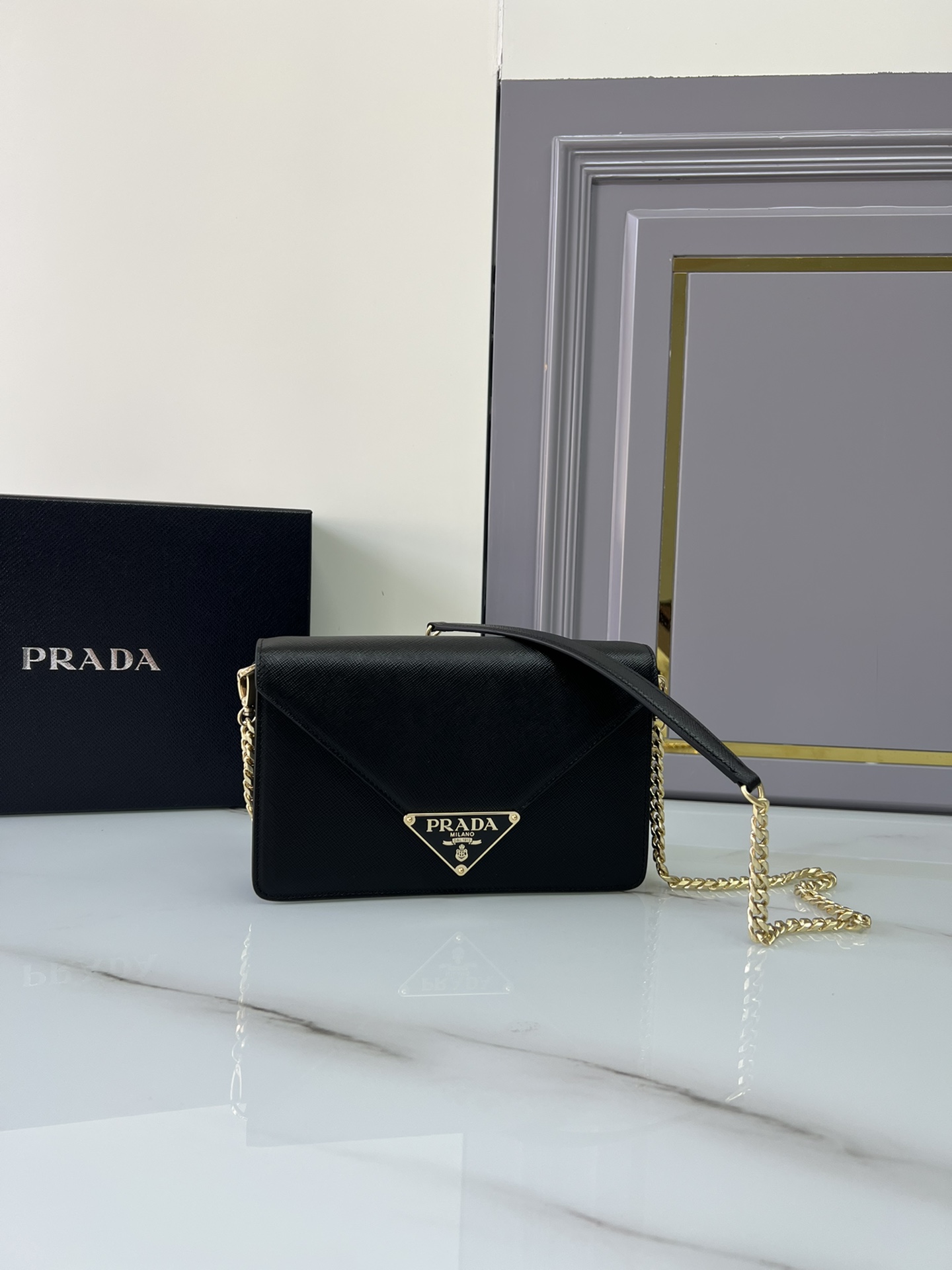 TOP PRADA New Messenger Saffiano Leather Bag 21.5x14x4 cm - Black
