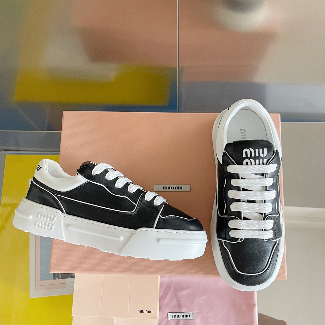 TOP Miu Miu Small Black Shoes Casual Sneakers