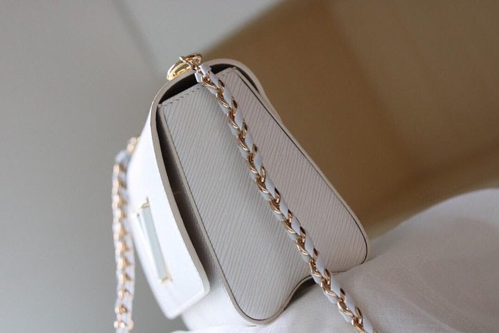 TOP Louis Vuitton LV  Twist Bag 23X17X9.5CM - White