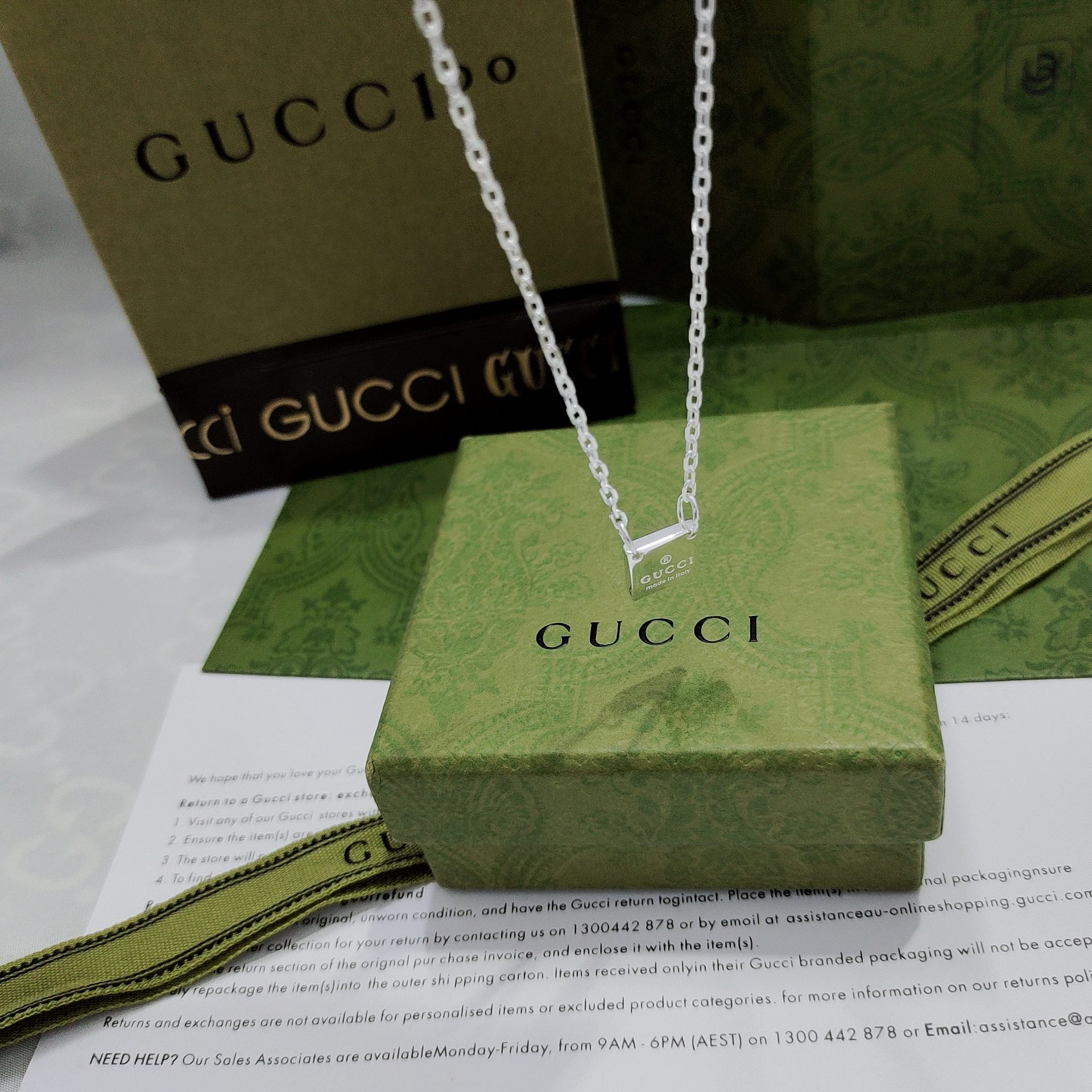 TOP GUCCI  Necklace-Sliver