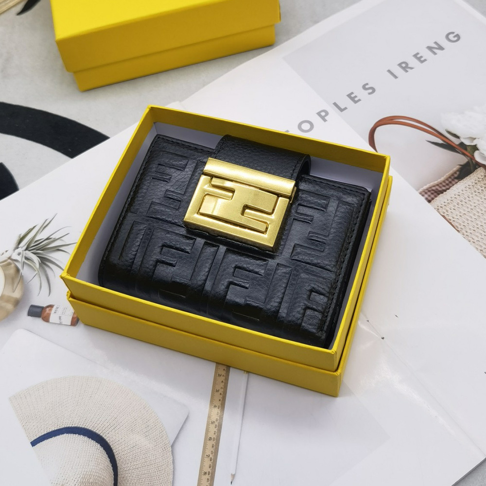 FENDI   leather Wallte (Replica)