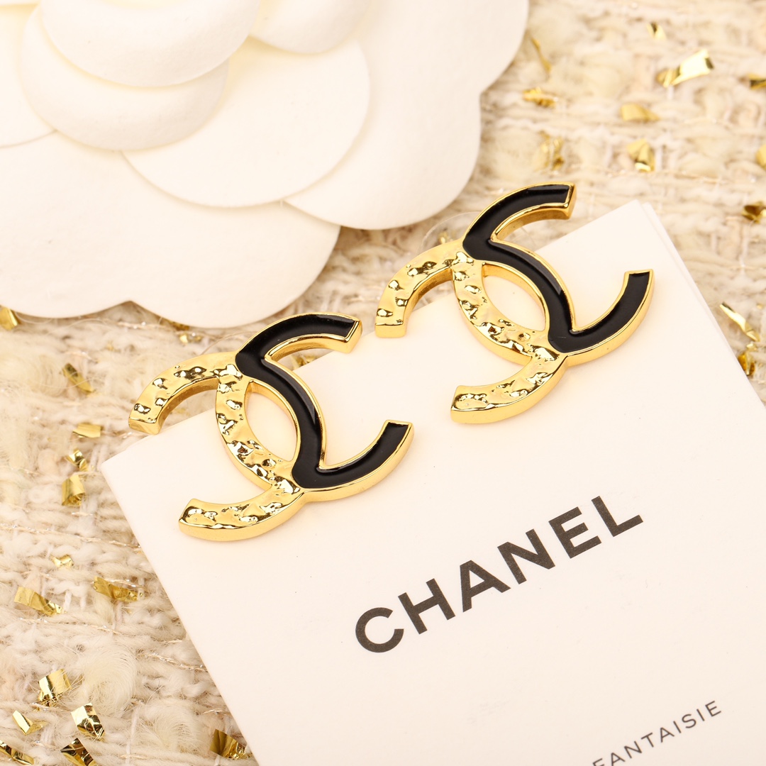 TOP CHANEL CC Earrings