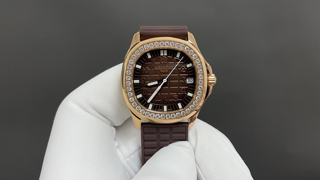 TOP Patek Philippe AQUANAUT Women's 35.6mm Watch - Brown with Gold