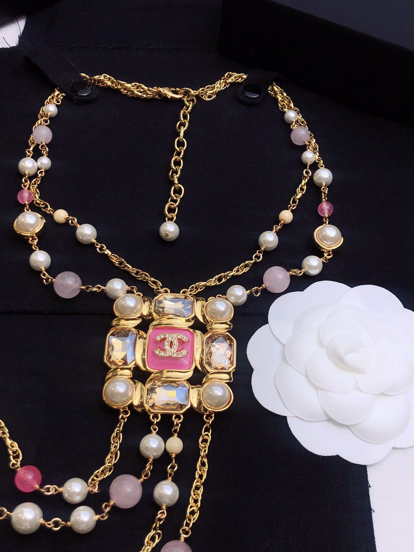 TOP CHANEL Pearl Dounble C Necklaces