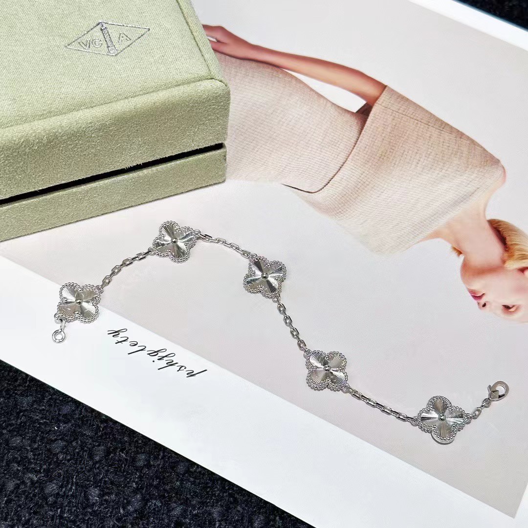 TOP Van Cleef & Arpels VCA 5 Motifs Alhambra Bracelet - Sliver