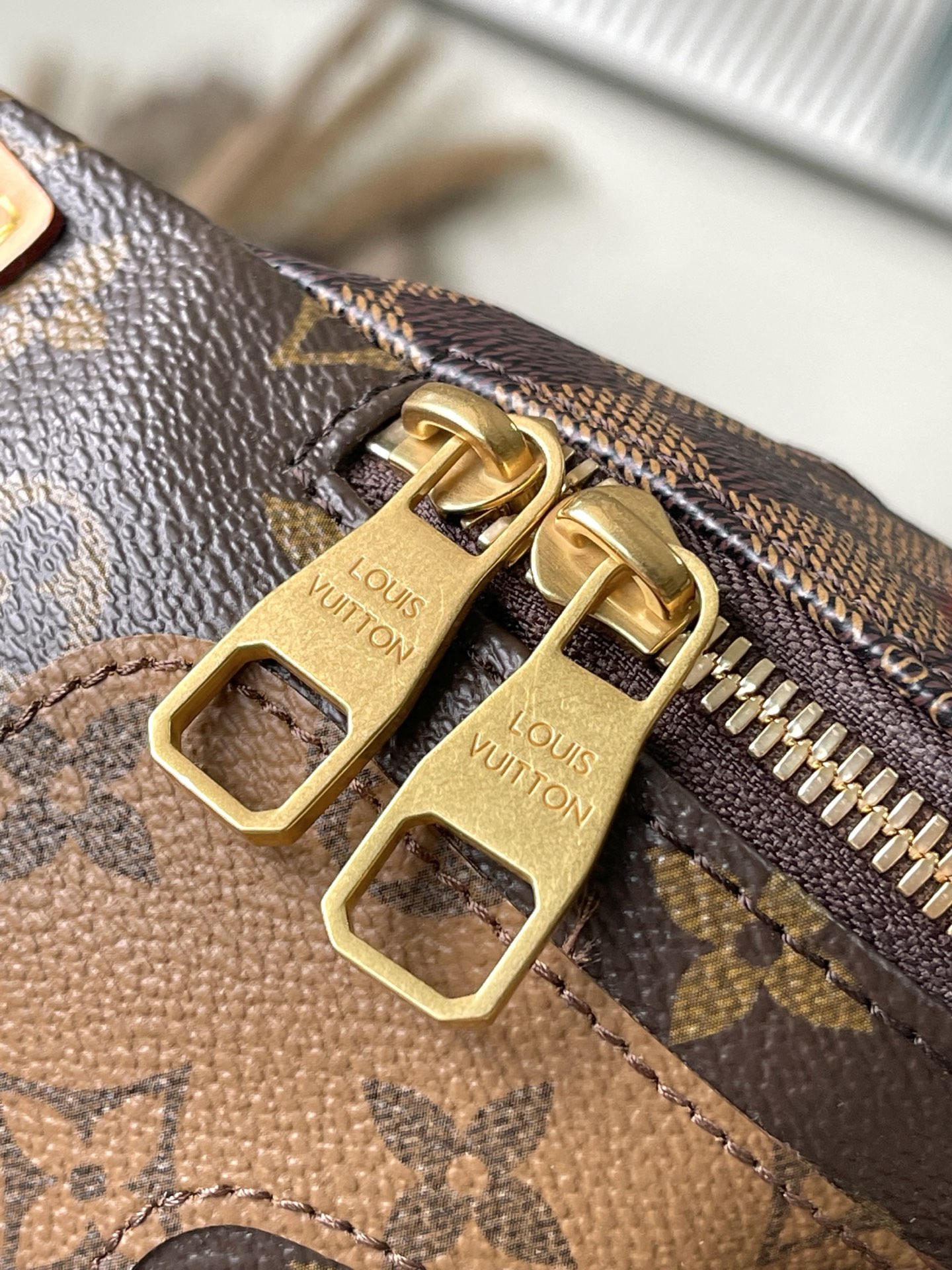 TOP Louis Vuitton LV Damier Monogram Reverse Rush Bag 30x15x8cm - Brown