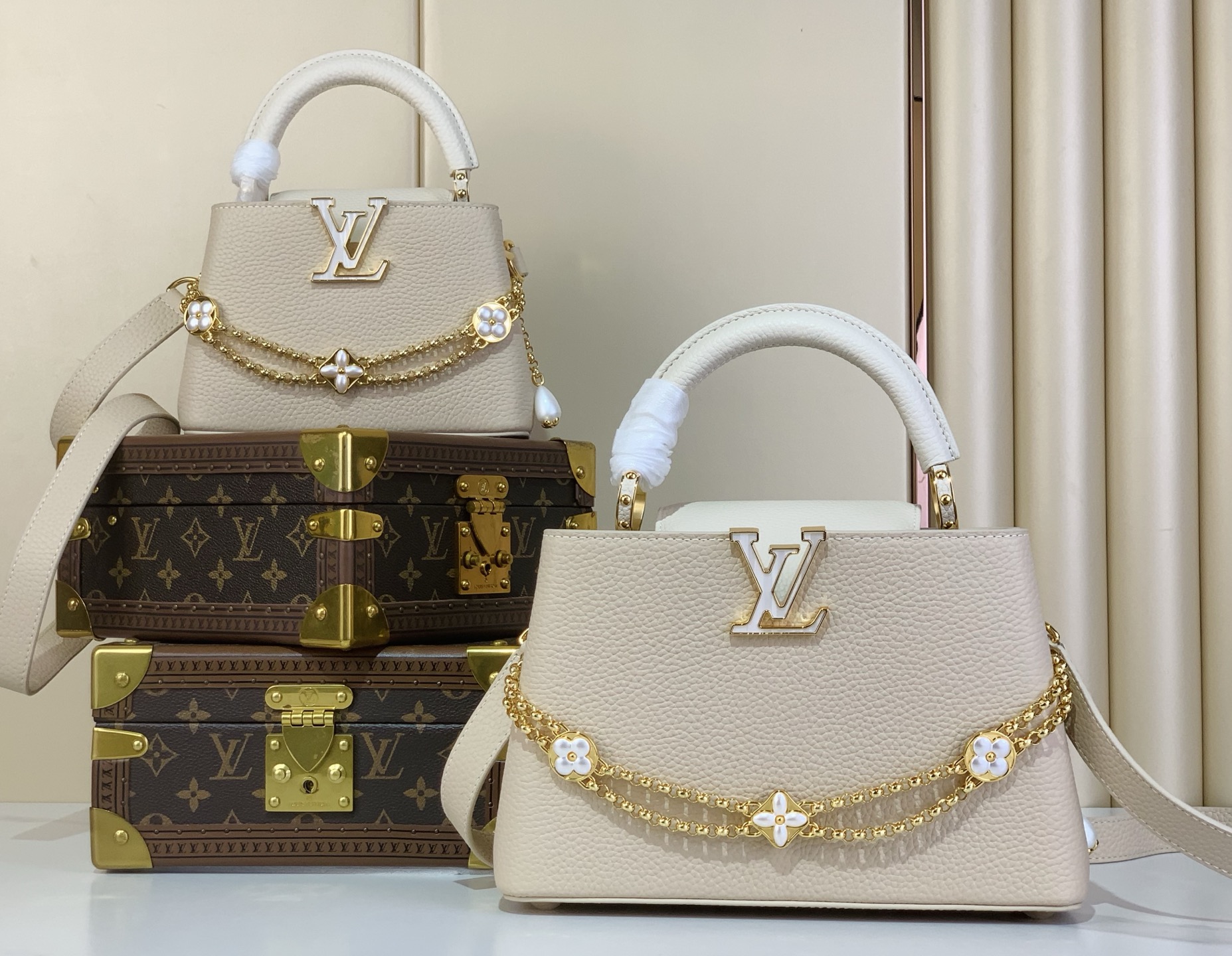 TOP Louis Vuitton LV Capucines Bag 21cm/27cm - Apricot