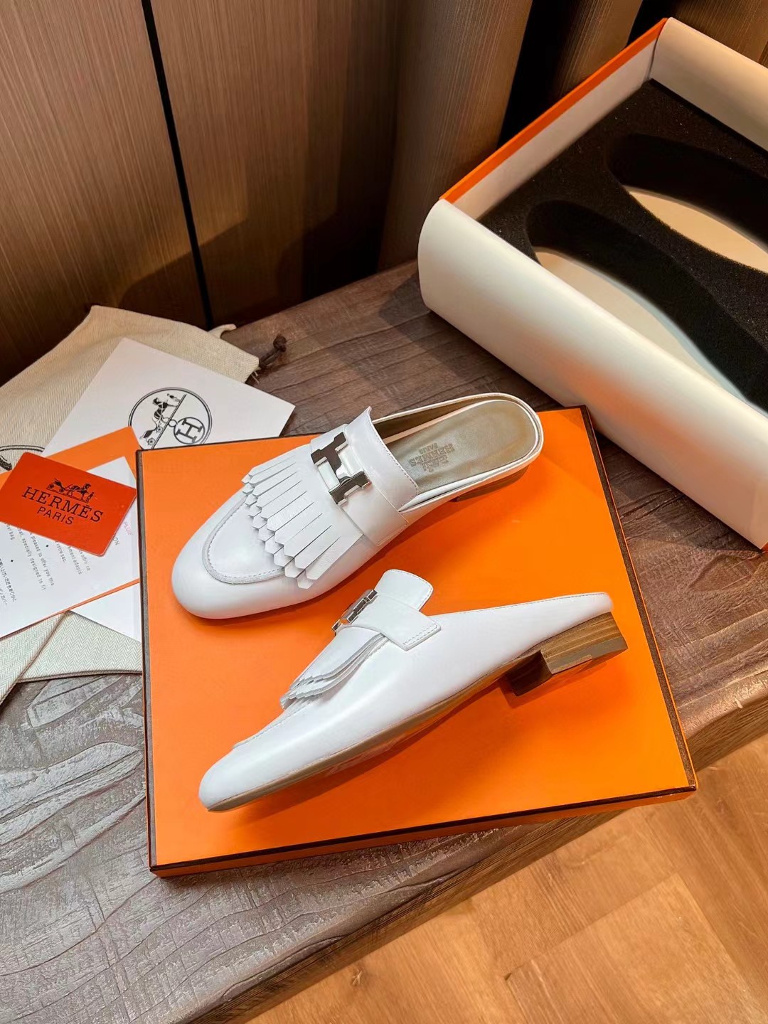 TOP HERMES Nappa Leather Mules - White