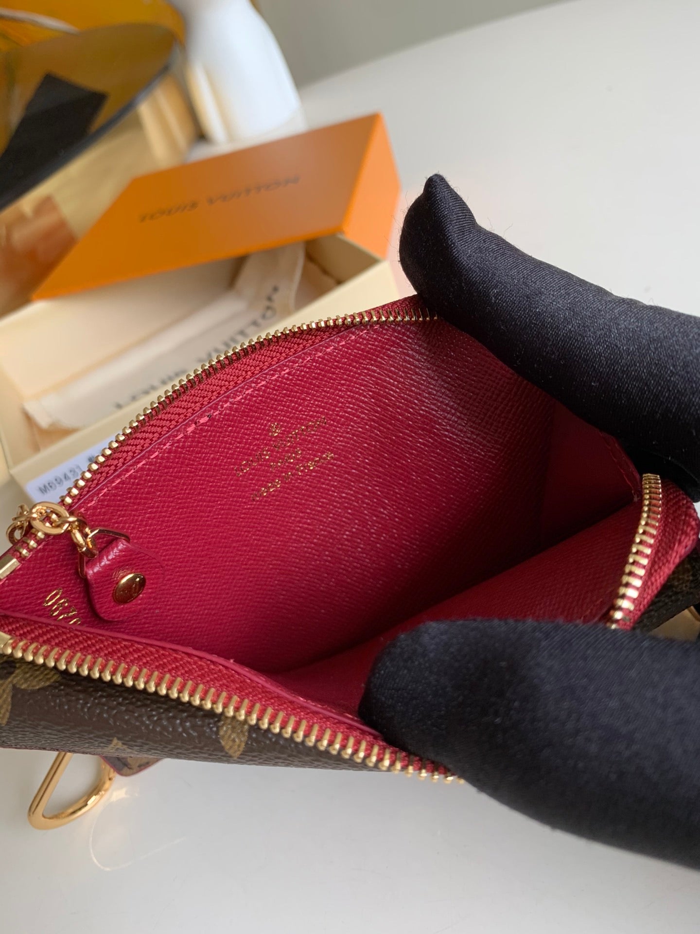 TOP Louis Vuitton LV LV Compact Key Wallet - Monogram