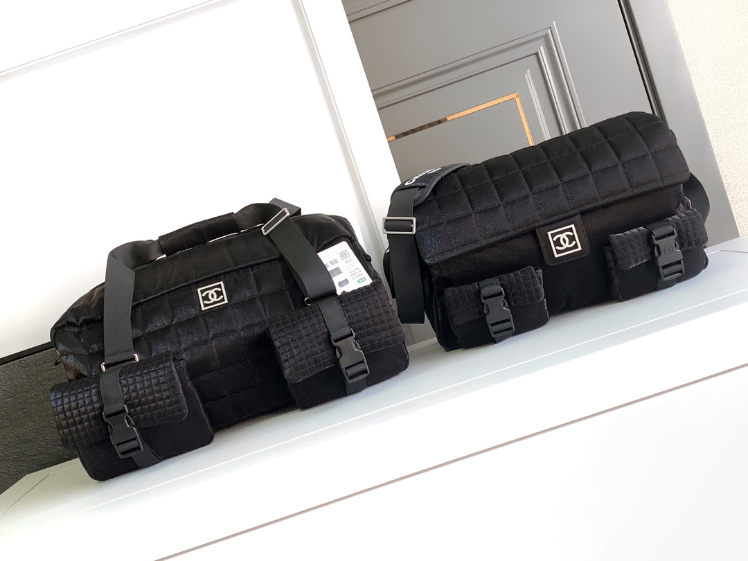 TOP CHANEL Silk Satin Material Handbags - Black